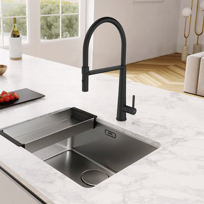 Load image into Gallery viewer, Franke Kitchen Tap Icon Semi Pro Spray
