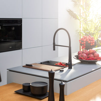 Load image into Gallery viewer, Franke Kitchen Tap Icon Semi Pro Spray
