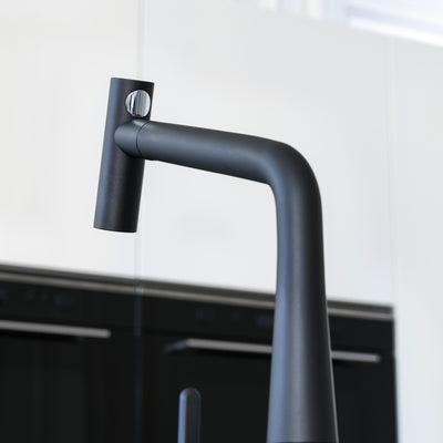 Load image into Gallery viewer, Franke Kitchen Tap Icon L-Shape Pull Out Spray
