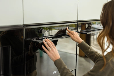 Load image into Gallery viewer, Franke Mythos Microwave - FMY 45 MW BK
