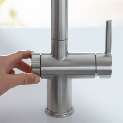 Load image into Gallery viewer, Franke Kitchen Tap Active Twist L-Shape Pull Out
